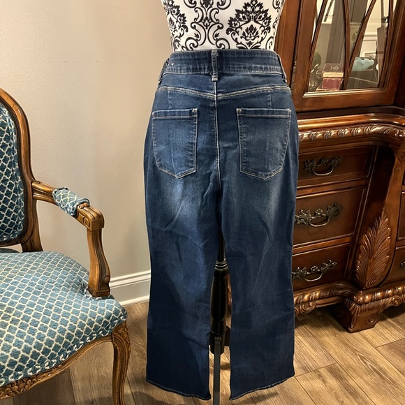 WHBM jeans, flare leg, size 10S - Picture 2 of 3